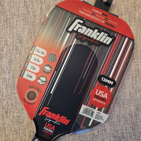 Brand New Pickleball Paddle - Picture 4 of 4